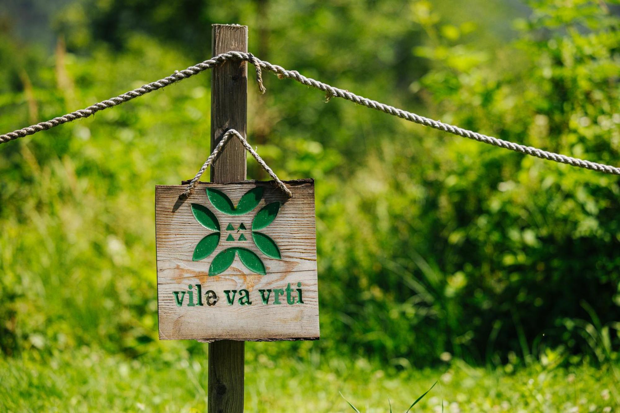 Gozdne Vile Va Vrti Kostel 外观 照片